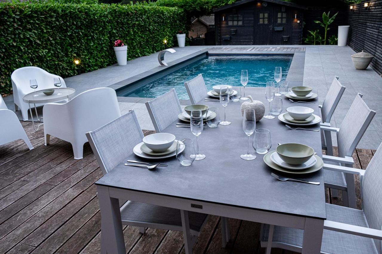 Chez Sabine Et Eric Maison Pour 6 Personnes Avec Piscine Chauffee Andenne Exterior photo
